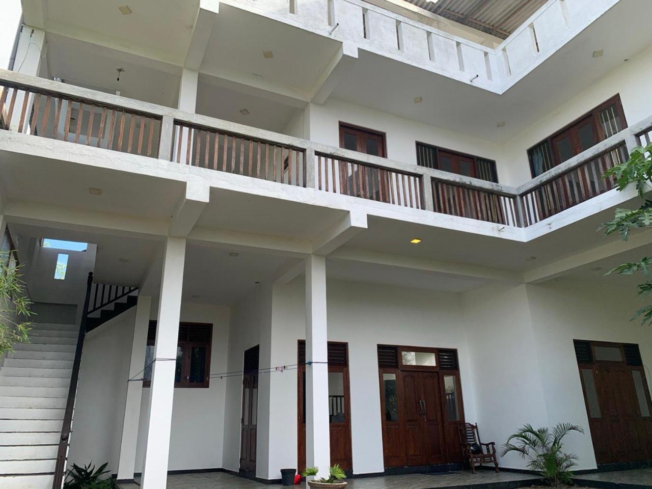 Arcadia * Unawatuna